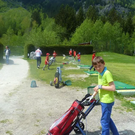 아파트 D'une A Mont Blanc Avec Magnifique Vue Sur La Montagne Balcon Amenage Et Wifi A 400 M Des Pistes